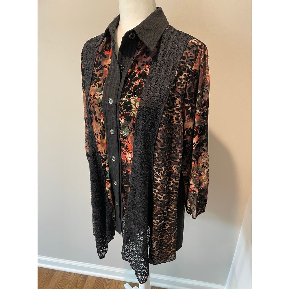 Calessa Tunic Top Sz XL Velvet Burnout Lace Floral Animal Prints Artsy Lagenlook - Picture 2 of 12